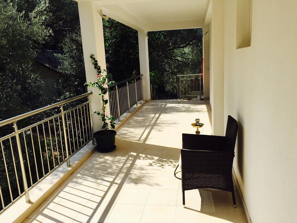Apartment Superseaview Sutomore Bilik gambar