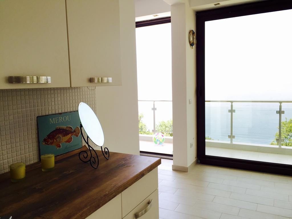 Apartment Superseaview Sutomore Bilik gambar