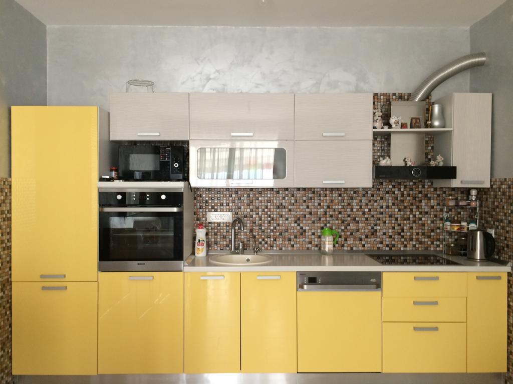 Apartment Superseaview Sutomore Bilik gambar