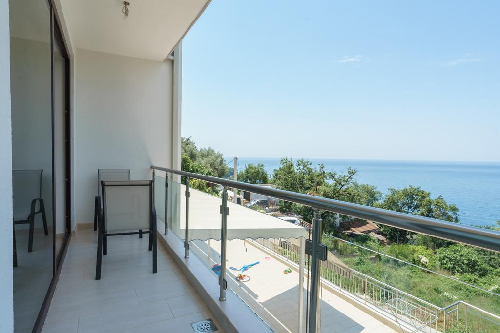 Apartment Superseaview Sutomore Luaran gambar
